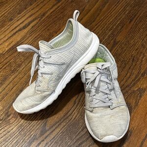 Saucony Women's Athletic Shoes - Light Gray